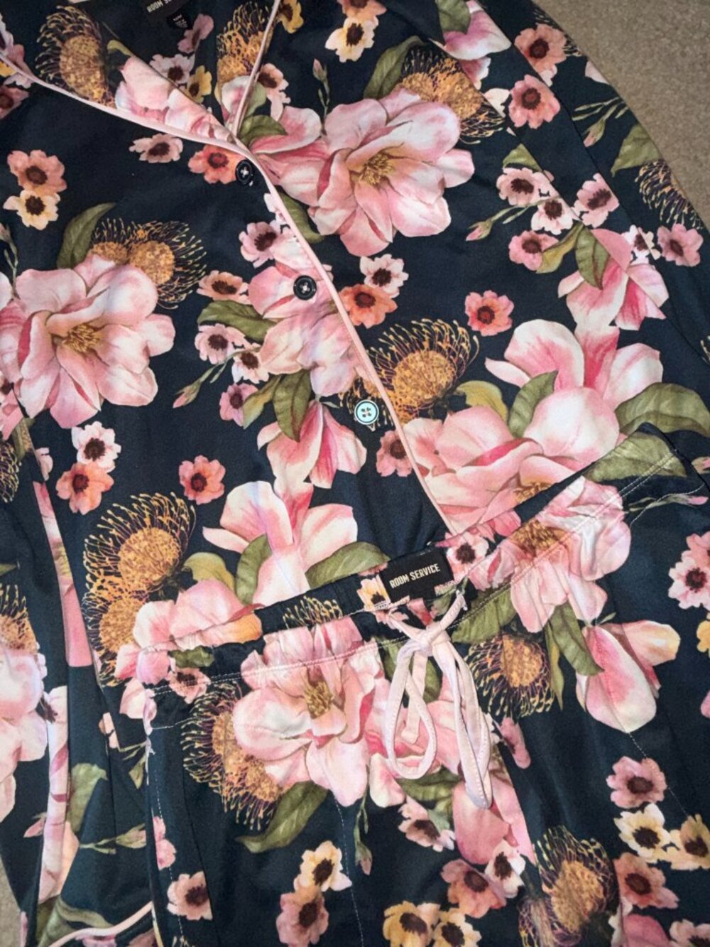 Room Service Floral Pajama Lounge Set size M Comfy Cozy Essentials - Picture 5 of 8